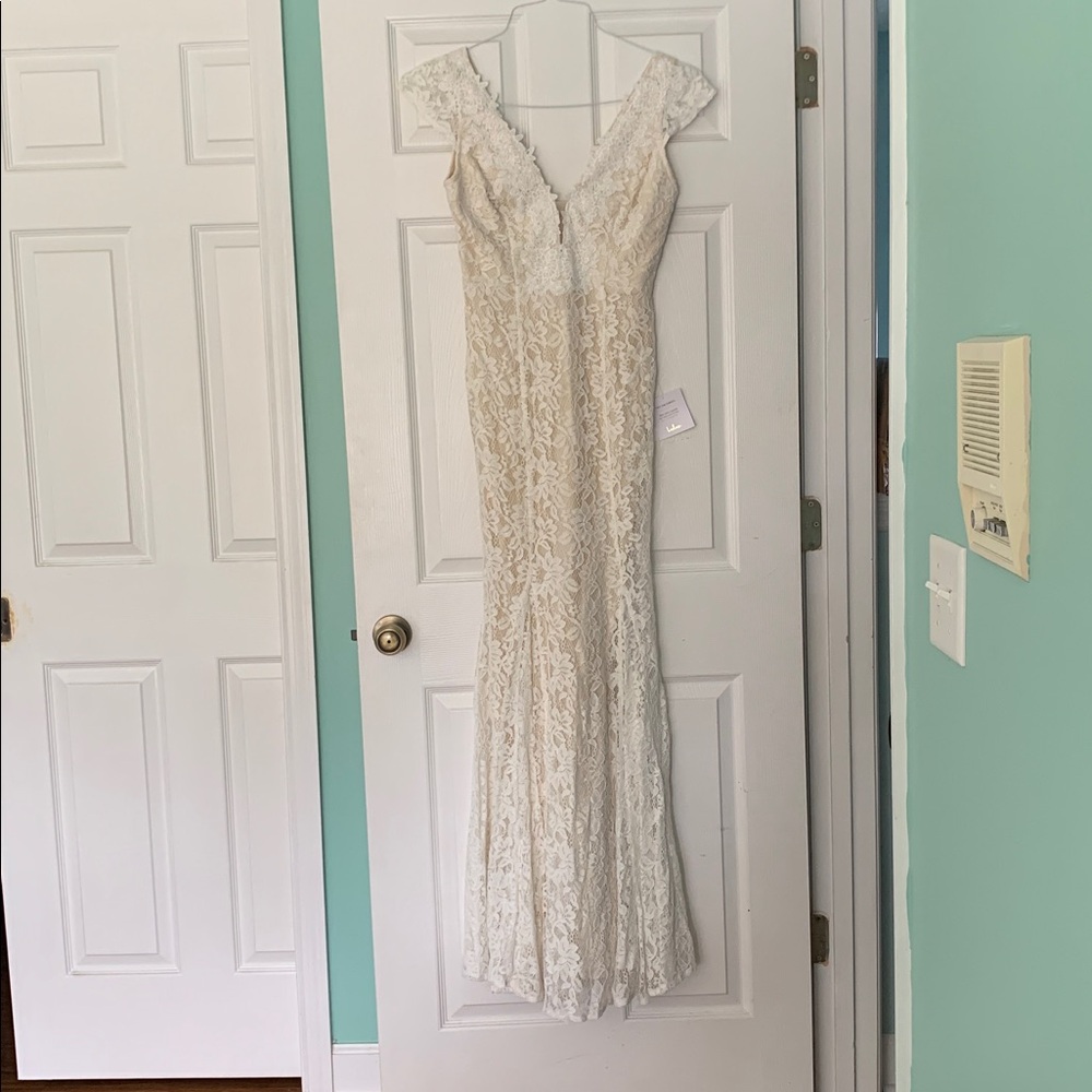 Lulus Everly Embroidered Lace Mermaid Bridal Wedding Dress